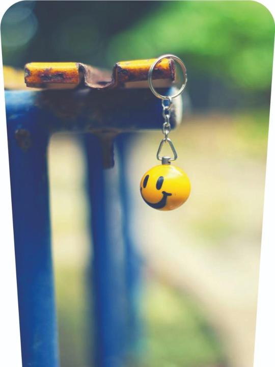 Smiley Key Chain In Yellow Color Sticker Full HD 70cc Bike Tank Protector Sticker