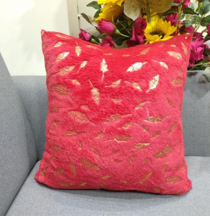 CH%20Golden%20Cushion%20with%20Out%20Filling%20-%20Image%202