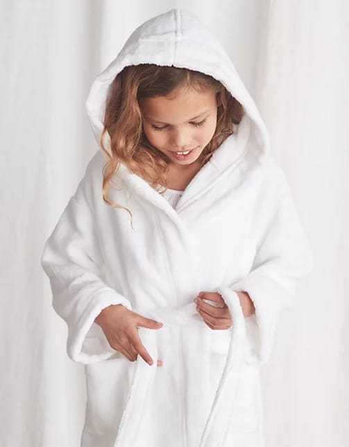 Introducing%20Premium%20Quality%20Exclusive%20Kids%20Bathrobes%20For%208%20to%2012%20year%20kids.%20-%20Image%204