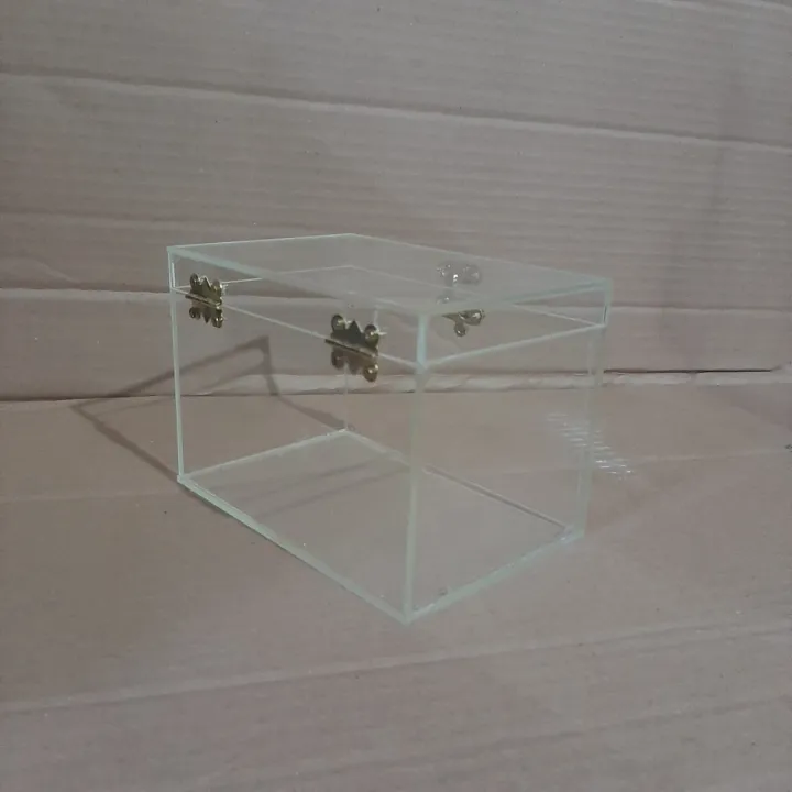 transparent%20Acrylic%20Storage%20Box%20Gift%20Package%20-%20Image%204