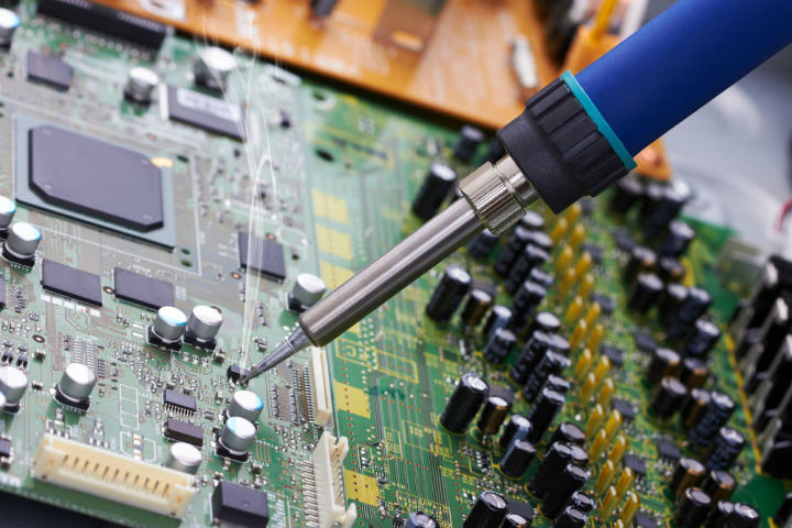 DC%2030%20Watt%20Soldering%20Iron%20Best%20Quality%20Soldering%20Iron%20Kit%20%20Electric%20Iron%20Can%20Be%20Used%20In%20Different%20Projects%20-%20Image%209
