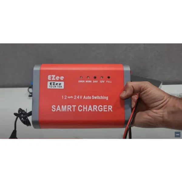 15A%2012V%20/%2024V%20Automatic%20Car%20Battery%20UPS%20Battery%20Digital%20Universal%20Battery%20Charger.%20-%20Image%204