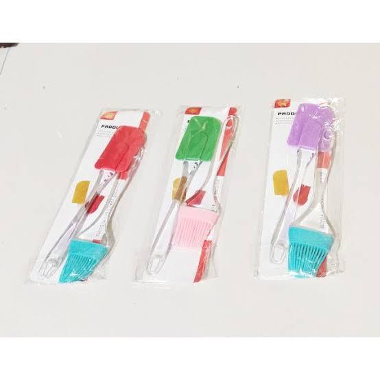 Silicon%20Spatula%20and%20Brush%20Set%20for%20Non%20Stick%20Cooking%20Oiling%20and%20Baking%20-%20Multicolor%20-%20Image%202