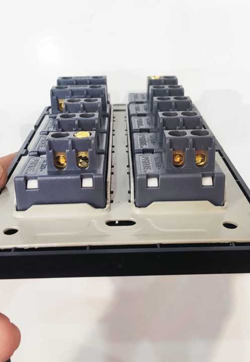 Electric%20Switches%20&%20Sockets%20%7C%7C%20China%20Fitting%20Switches%20&%20Sockets%20Metal%20Base%20Imported%20China%20Sheets%20-%20Image%204