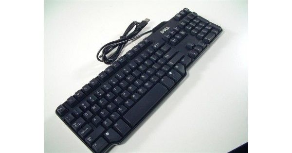 Delle%20Full-Size%20Wired%20USB%20Keyboard%20%E2%80%93%20Comfortable%20Typing%20with%20Durable%20Keys%20%7C%20Premium%20Box%20Packing%20%E2%80%93%20Blendzii%20Outleex%C2%AE%20-%20Image%208
