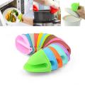 1pc Silicone Heat Resistant Pot Holder Oven Mitt Mini Anti Skid Insulation Cooking Pinch Grip Bowl Clips Kitchen Gloves Tools. 