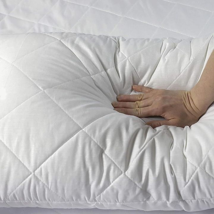 Pillow%20Protectors%202%20&%204%20Pieces%20Pack%20Quilted%20Zipped%20-%20Ultra%20Luxe%20Zipped%20Pillow%20Protectors,%20Quilted%20Pillow%20Protectors,%20Pillow%20Covers%20Soft%20&%20Breathable%20Microfiber%20Pillowcase%20Protectors,%20Hypoallergenic%2019%20x%2029%20Inches%20-%20White%20-%20Image%2010