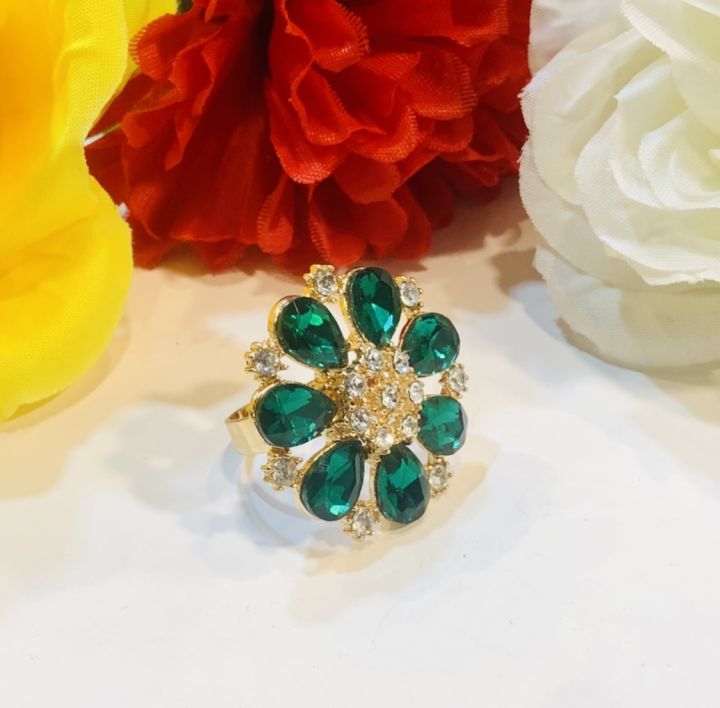 Golden%20Mahroon%20Multi%20Round%20Simple%20Party%20or%20Wedding%20Rings%20For%20Girls%20or%20Women%20-%20Image%203