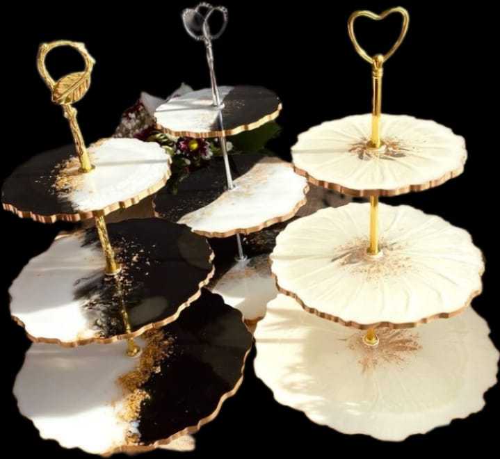 Cake%20Stand%20-%20Resin%20Art%20-%20Image%2010