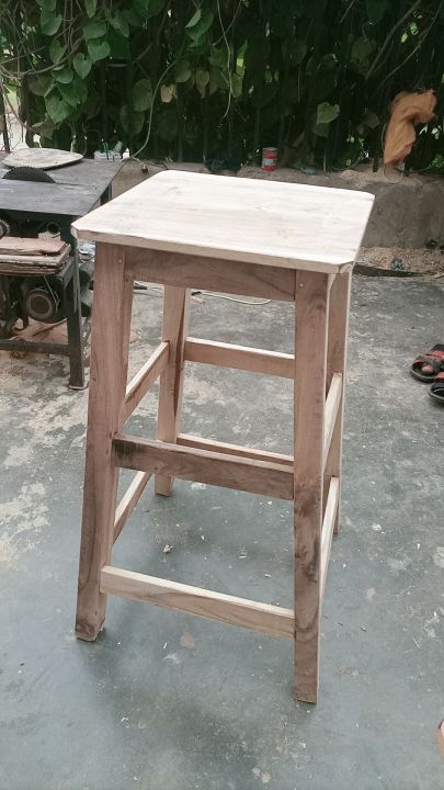 Wooden%20Standing%20Strongest%20Stool%20in%20Different%20Sizes%20-%20Image%202
