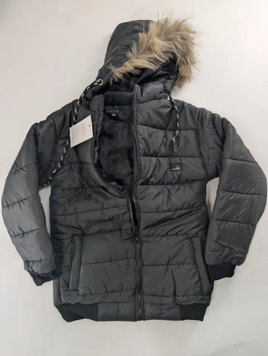 Kids%20Winter%20Puffer%20Jacket%20with%20Fur%20Hood%20%E2%80%93%20Warm%20Padded%20Hooded%20Coat%20for%20Boys/Girls%20Multicolor%20-%20Image%205