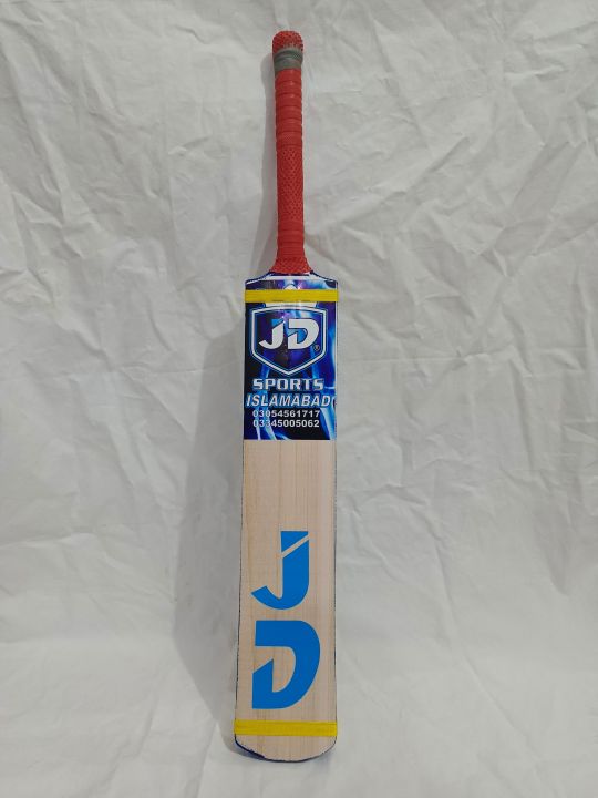JD%20Original%20(%20KC%20The%20Boss%20Edition%202024%20)%20Bat%20%7C%20Professional%20Tape%20Ball%20Bat%20%7C%20Rawalakot%20Wood%20%7C%20Perfect%20Balance%20%7C%20Full%20Cane%20-%20Image%204