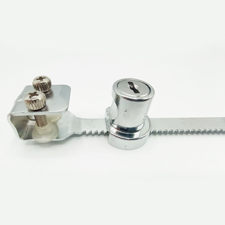 Ratchet%20lock,%20Showcase%20lock%20with%20keys%20-%20Image%204