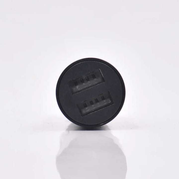 Dual%20USB%20Car%20Charger%20%E2%80%93%202%20Port%20Fast%20Charging%20Car%20Adapter%20(Black)%20-%20Image%204