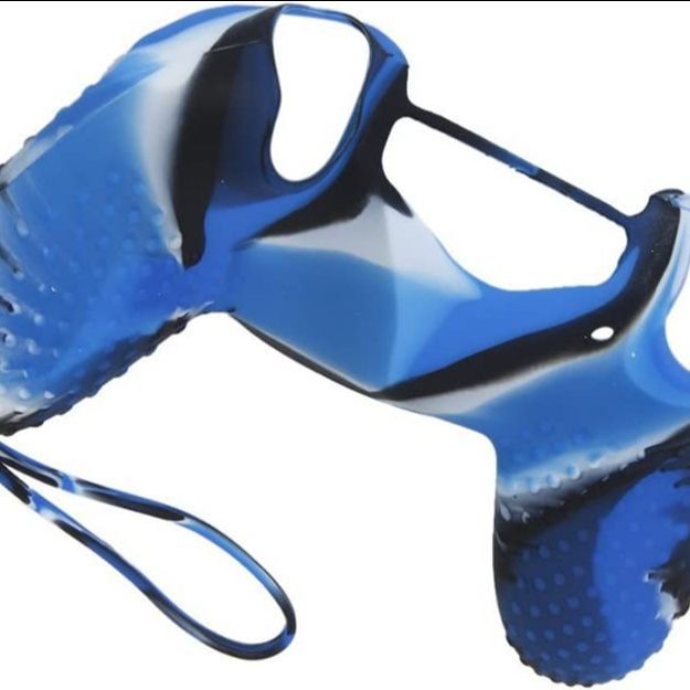 Sony%20Playstation%204%20PS4%20Controller%20Protective%20Silicone%20Case%20Skin%20Covers%20(Blue+Red+Black)%20-%20Image%203