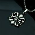 【IKE】 Symbol Mens Collier Fluer de Lys  Flower Pendant Necklace Stainless Steel en Color Retro Vintage  Style. 
