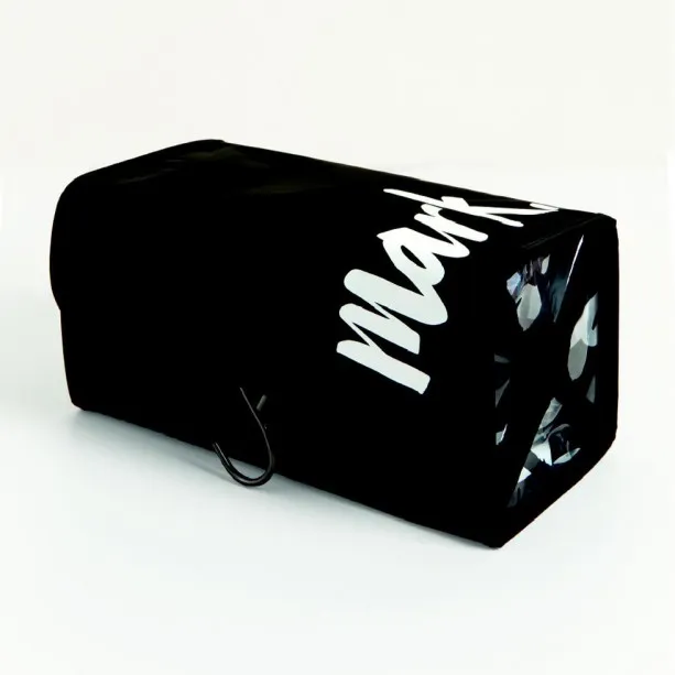 Avon%20UK%20Mark.%20Hanging%20Cosmetic%20Bag%20-%20Image%203