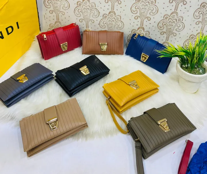 3%20Zipper%20Luxury%20Wallet%20For%20Woman's%20-%20Image%202