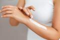 Caresse Instant pink Lotion 100 ml. 