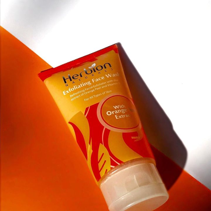 Skin%20Glowing%20Facewash%20%7C%20Natural%20Blend%20of%20Orange%20Juice%20and%20Vitamin%20C%20%7C%20Good%20for%20Oily%20Skin%20%7C%20Cleans%20pores%20deeply%20%7C%20Provides%20instant%20brightening%20to%20Dead%20cells%20%7C%20100%20ml%20Tube%20%7C%20Herbion%20Pakistan%20-%20Image%202