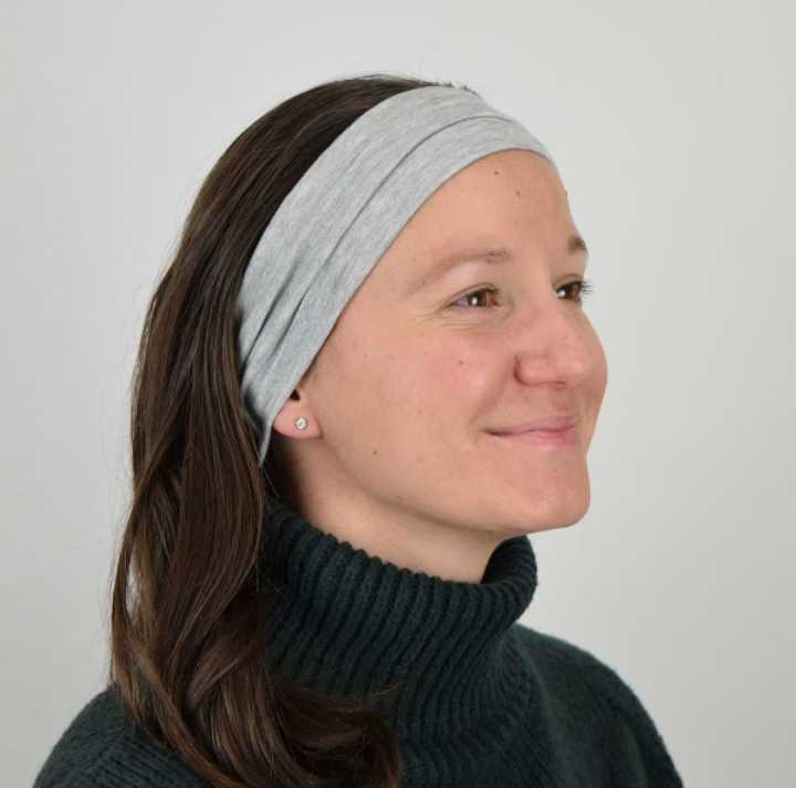 Sports%20Fitness%20Headband%20For%20Men%20and%20Women%20-%20Strechable%20Hair%20Sweatband%20-%20Image%206