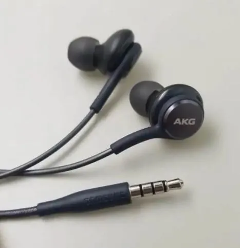 AKG%20Handfree%20By%20Mushroomi%20-%20Image%202