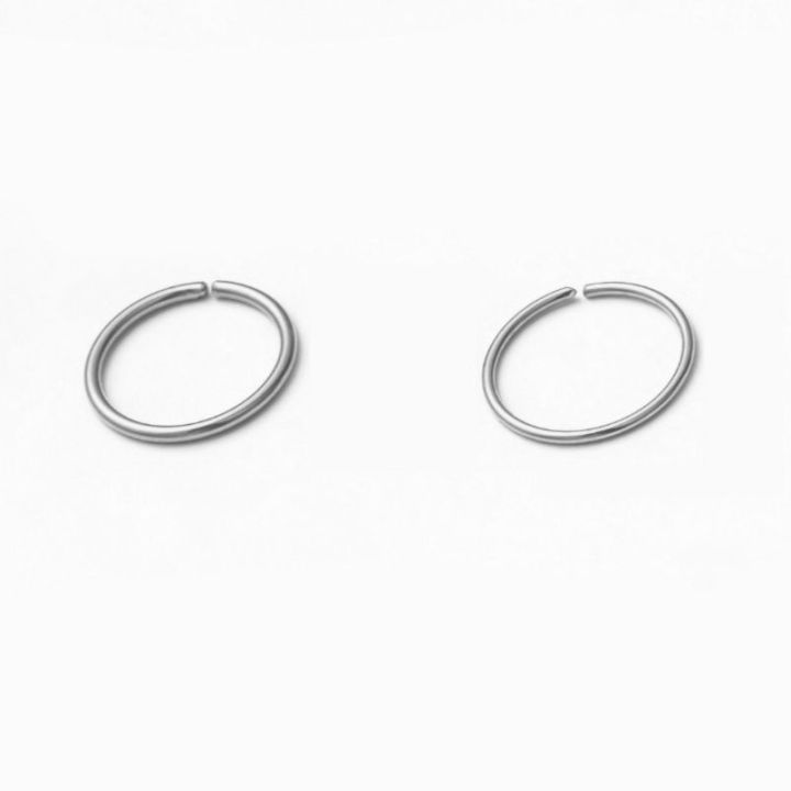 3/5/7/9%20Pairs%20Small%20Hoop%20Earrings%20Pack%20%E2%80%93%20Tiny%20Gold%20&%20Silver%20Hoops%20%7C%20Helix,%20Cartilage%20&%20Tragus%20Earrings%20in%206mm,%208mm,%2010mm,%2012mm%20-%20Image%206