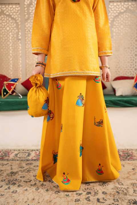 Eid%20Dress%20for%20Girls%20Ivory%20Elegance:%203-Piece%20Girls'%20100%25%20Cotton%20Jacquard%20Lehnga%20Choli%20Set%20by%20Zartab%20Clothing%20-%20Image%206