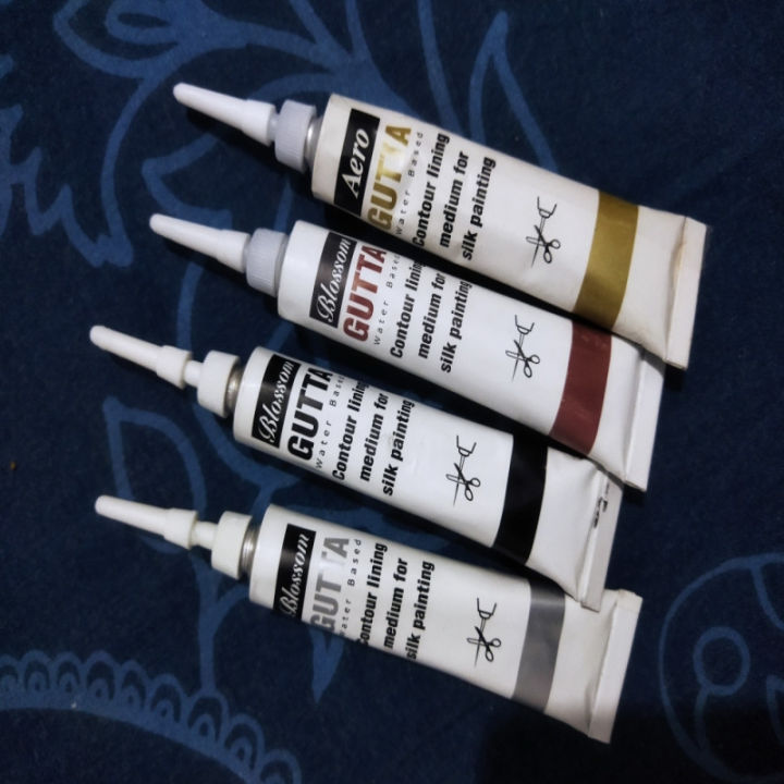 Fabric Gutta Tubes for Outlining Silk Paints/Fabric Paints 4 Pcs (Silver,Golden, Black, Copper)Gutta can be used on various fabrics, including cotton, lawn, silk, organza, Georgette crinkle, and chiffon.