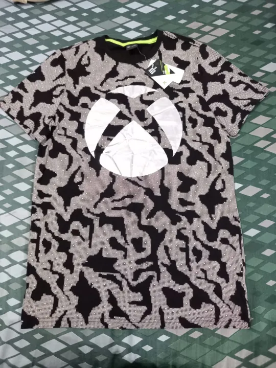 XBOX%20OFFICIAL%20GEAR%20Xbox%20T-Shirt%20-%20Image%203