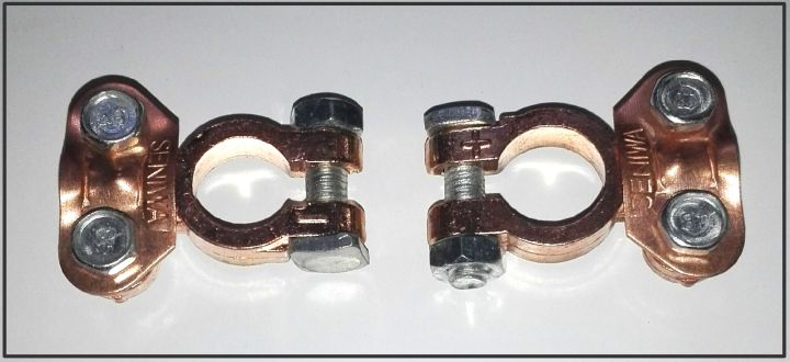 12v%20Car%20Battery%20Terminals%20Positive%20and%20Negative%20Connectors%20-%20Image%202