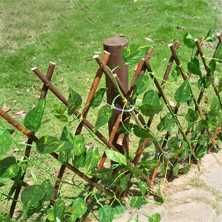 Plant%20Fence%20Artificial%20Garden%20Plant%20Fence%20Garden%20UV%20Protected%20Privacy%20Screen%20Used%20For%20Decoration%20Height:1.5%20Feet%20Extended%20Widtht:4%20Feet%20-%20Image%2010