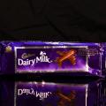 CADBURY DAIRY MILK CHOCOLATE FAMILY SLAB 300 GM BASIC (𝐢𝐦𝐩𝐨𝐫𝐭𝐞𝐝 & 𝐨𝐫𝐢𝐠𝐧𝐚𝐥). 