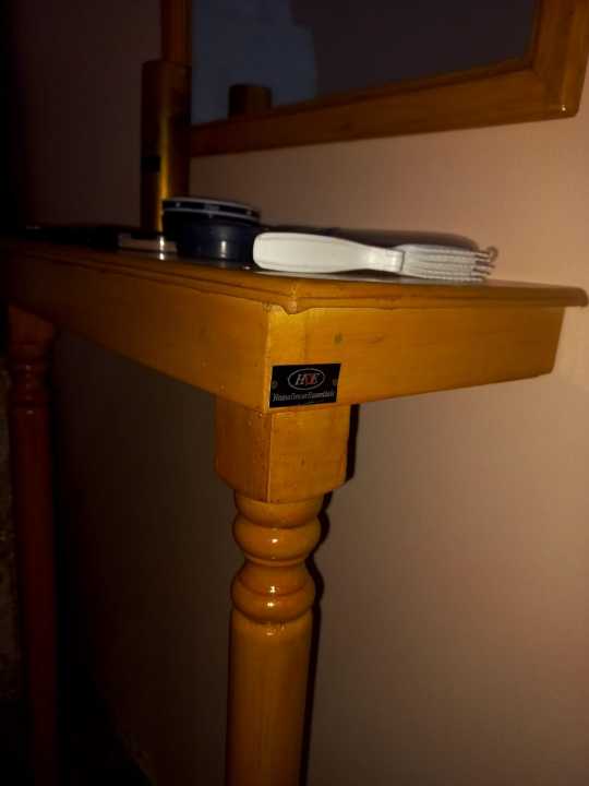 Console%20Table%20with%20Mirror%20by%20Home%20Decor%20Essentials%20HDE%20-%20Image%204