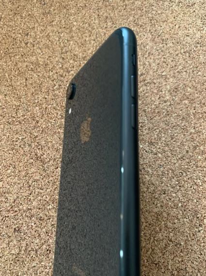 Apple%20IPhone%20XR%2064GB%20Space%20Grey%20%7C%20Sim%20Time%202%20month%20Available%20%7CCanada%20Import%20-%20Image%202