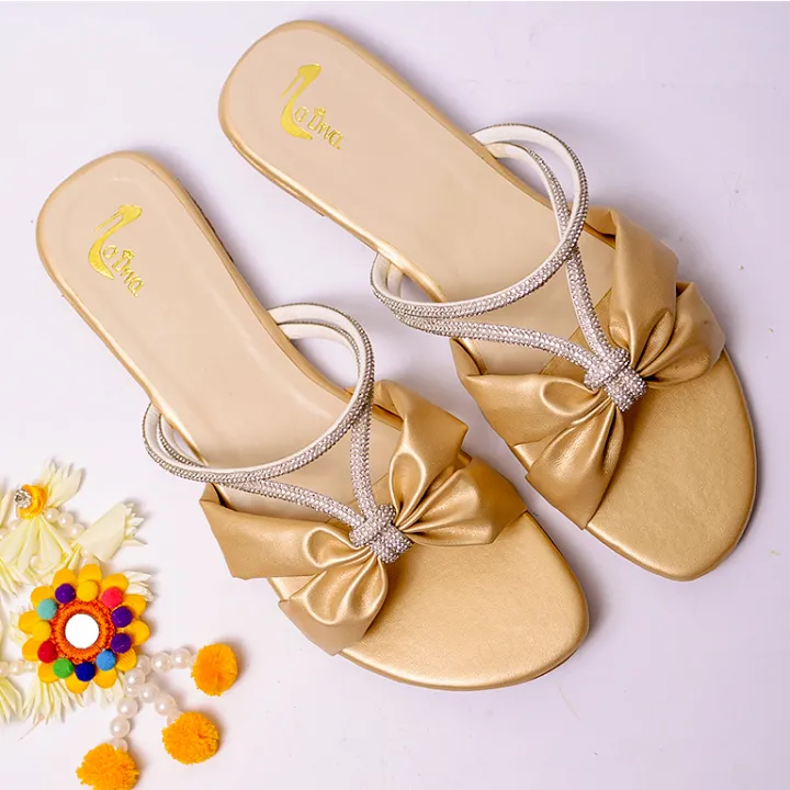 Golden%20and%20silver%20flat%20slipper%20for%20women,%20Formal%20and%20semi%20formal,%20Soft%20and%20comfortable%20-%20Image%202
