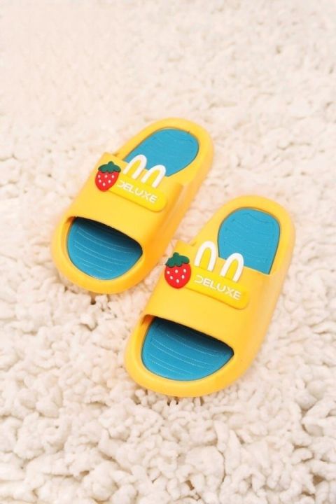 Deluxe Kids Slippers - Cozy and Stylish Footwear for Children High Quality Comfort Deluxe Slippers For Kids Comfortable Kiids Sandals