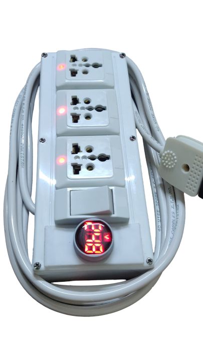 Extension%20Board%20with%20Voltage%20Display%20-%203%20Pin%20Sockets%20-%205ft,%2010ft,%2015ft,%20No%20Cable%20-%20Image%204