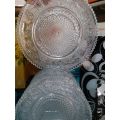 CAKE SET 7 PCS 1 LARGE PLATE 6 SMALL PLATE. 