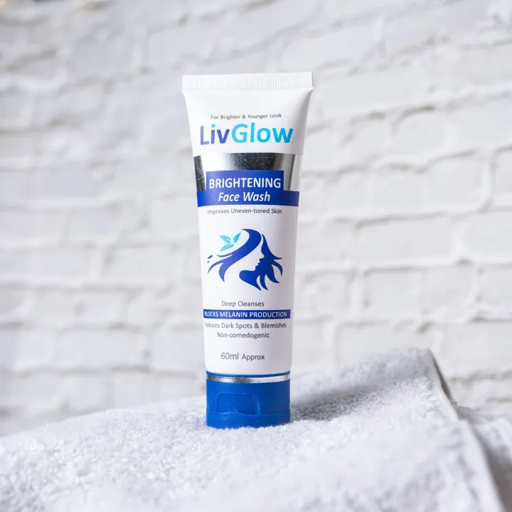 LIVGLOW%20Brightening%20Face%20Wash%20-%2060ml%20-%20Unisex%20(Men%20&%20Women)%20For%20Brighter%20and%20Younger%20Look,%20Best%20&%20Original%20Face%20Wash%20-%20Image%209
