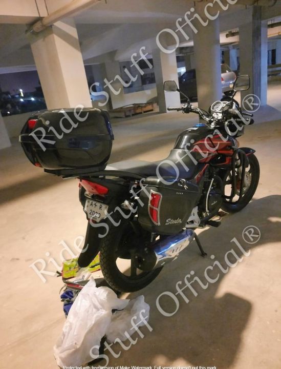 Side%20Box%20%7C%20Luggage%20box%20%7C%20Tourist%20Box%20%7C%20Pair%20(02%20pcs%20Right%20&%20Left)%20-%20Image%204