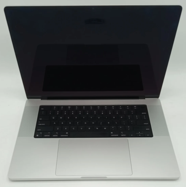 Macbook Pro 2021 | 16 Inches | Apple M1 Pro Chip | 32GB Ram | 512GB SSD | Silver | Like New (25 Cycles)