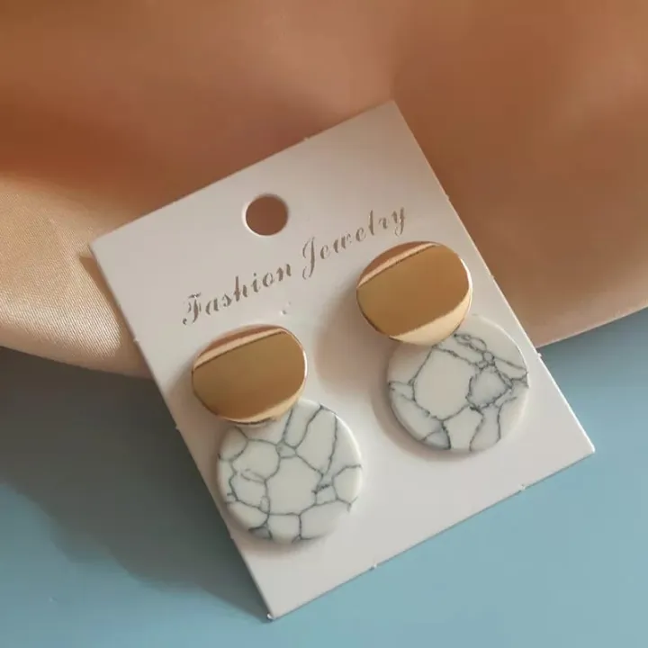 Korean%20Style%20White%20Acrylic%20Earrings%20-%20Stylish%20earings%20for%20girls%202021-%20Beautiful%20Earrings%20for%20Girls%20in%20White%20-%20Trendy%20Earrings%202021%20-%20White%20Earrings%20-%20Image%203