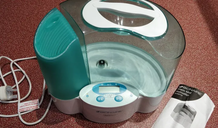 Bionaire%20Warm%20Mist%20Humidifier%20with%20Microban%20Anti-microbial%20Protection%207.5L%20Tank%20Capacity%20(Made%20in%20UK)%20(Product%20Comes%20in%20Grey%20Packing%20Box)%20-%20Image%206