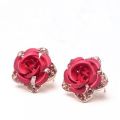 Fashionable Floral Stud Earrings. 