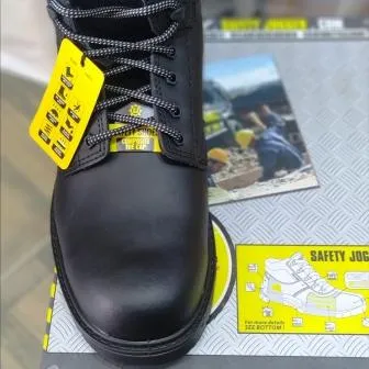 Safety%20Shoes%20X1100%20-%20Image%203