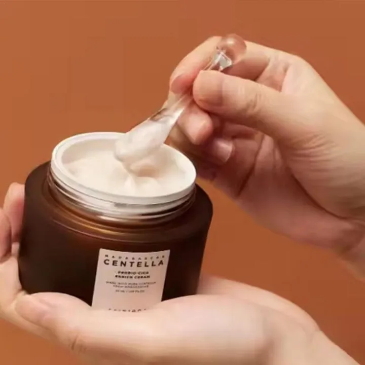 SKIN1004%20Madagascar%20Centella%20Probio-Cica%20Enrich%20Cream%20%E2%80%93%2050ml%20%7C%20Intensive%20Hydration%20&%20Skin%20Barrier%20Repair%20-%20Image%202
