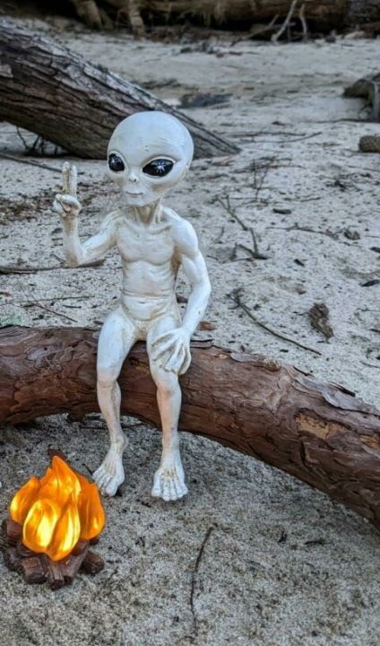 UFO%20Classic%20Alien%20Outer%20Space%20Statue%20Sitting%20Action%20Figure%20Shelf%20Sitter%20Realistic%20Sculpture%20Figurine%20Lawn%20Yard%20Home%20Decor%20Indoor%20Outdoor%20Gaming%20Pc%20Casing%20Computer%20Case%20Room%20Decoration%20-%20Image%207