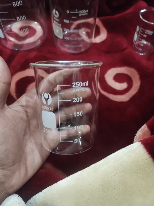 1%20pcs%20Glass%20Beaker%20100ml,%20250ml,%20500ml%201000ml%20Low%20Form%20Griffin,%20Borosilicate%203.3%20Glass,%20marking%20Scale,%20Graduated.%20Glass%20Beaker%201%20pcs%20High%20Quality,%20Laboratory%20use%20Random%20Company%20-%20Image%203