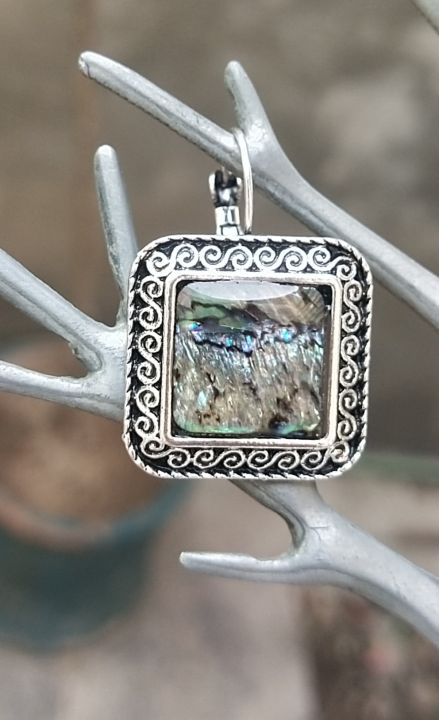 Beautiful%20Antique%20Abalone%20Gemstone%20Sterling%20Silver%20Earring%20-%20Image%203